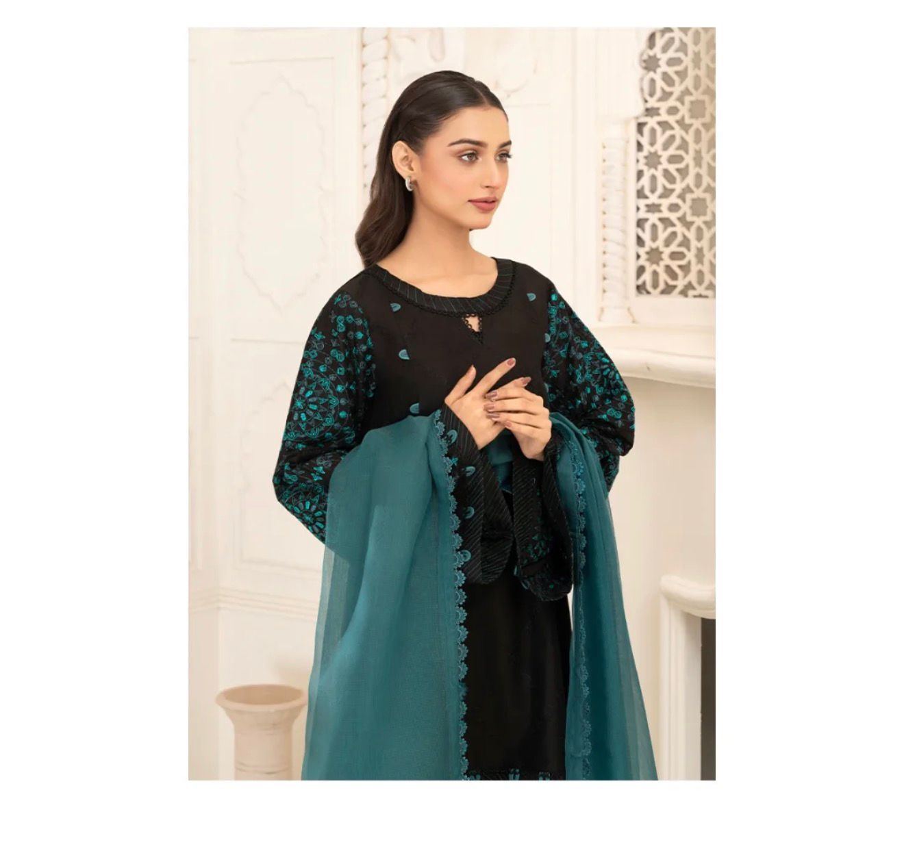 ZARKUN CASUAL BLACK AND BLUE EMB 3PC SUIT