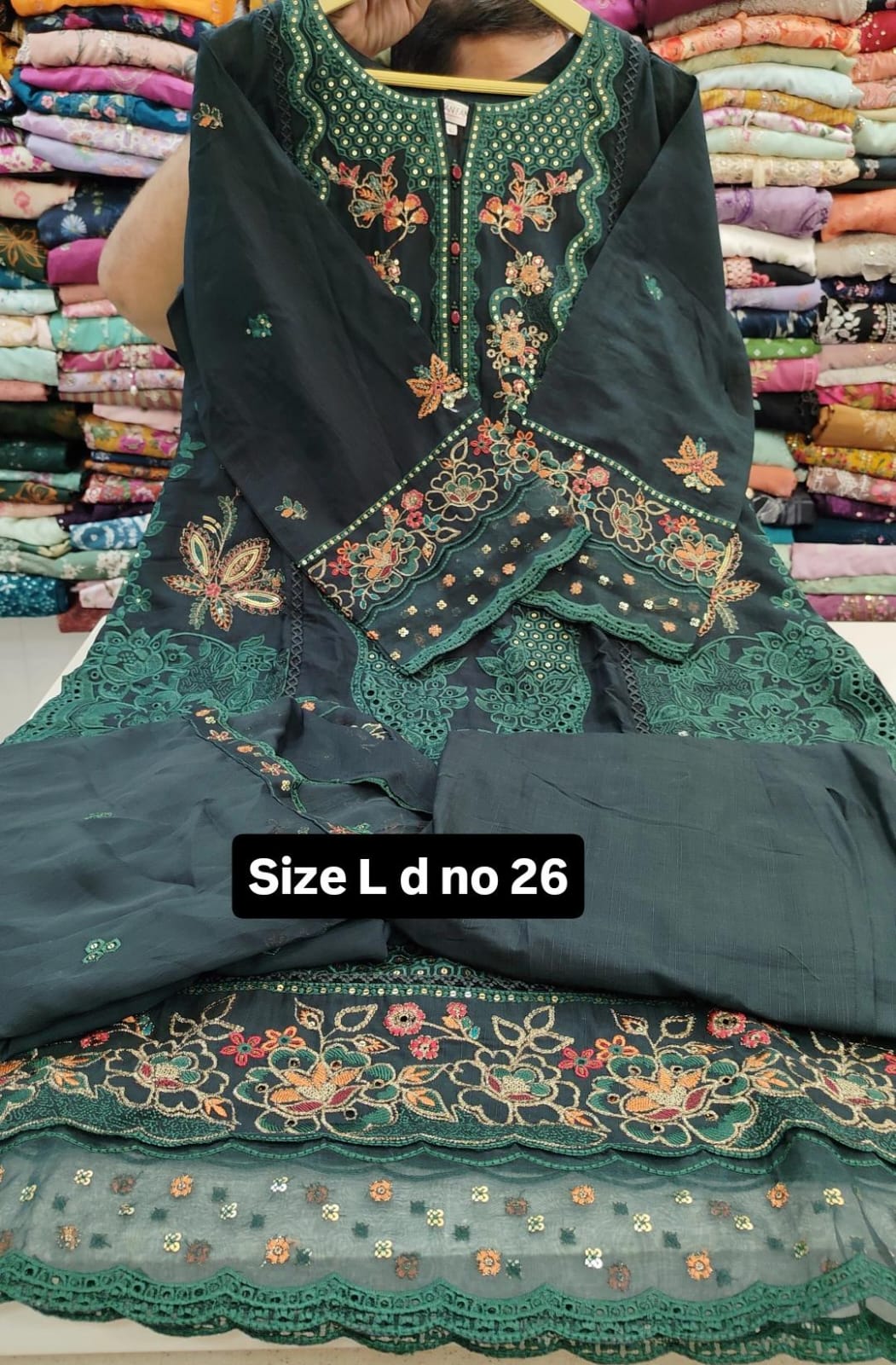 Sale item dark green emb full suit
