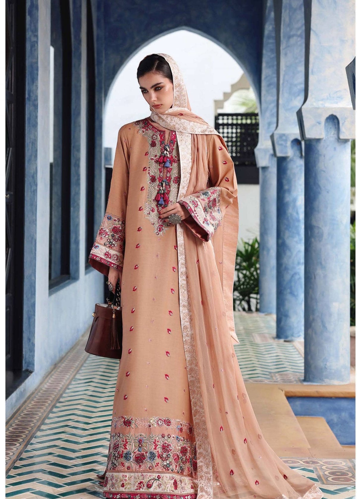 Mushq Nuvera Raw Silk 26/Vol 2/Belladona Royale/D 09/Peach
