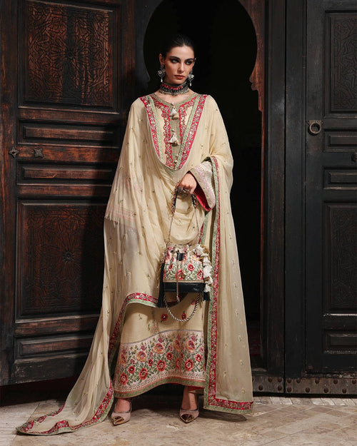 Mushq Nuvera Raw Silk 26/Vol 2/Carmine Jewel/D 06