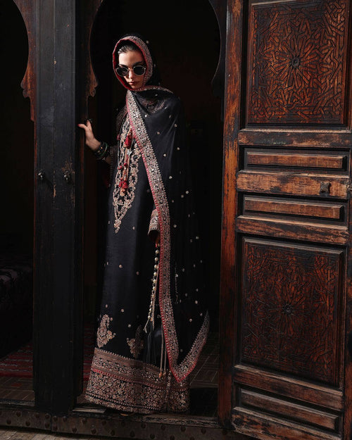 Mushq Nuvera Raw Silk 26/Vol 2/Carmine Jewel/D 06/Black