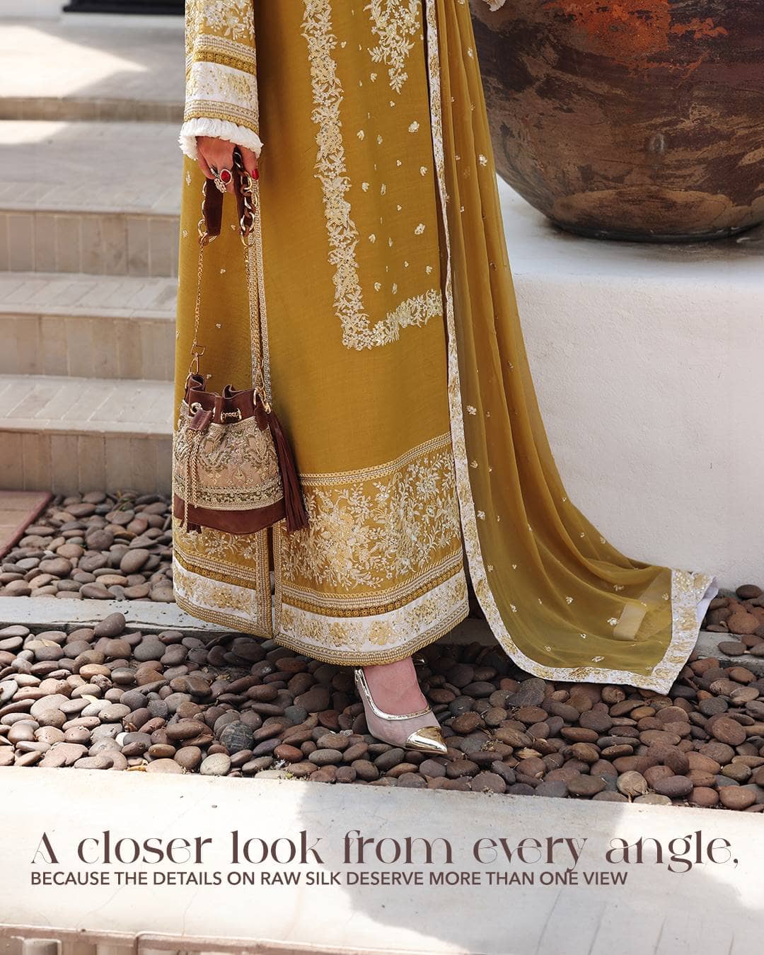 Mushq Nuvera Raw Silk 26/Vol 2/Rosalie Crown/D 07/Yellow